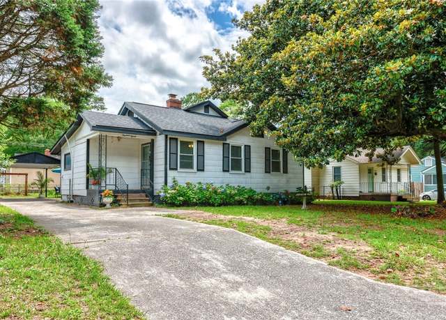 Property at 1915 Hawthorne St, Savannah, GA 31404, 3 beds, 2 baths