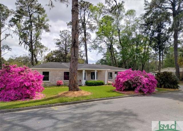 Property at 47 Heathcote Cir, Savannah, GA 31405, 3 beds, 1 bath