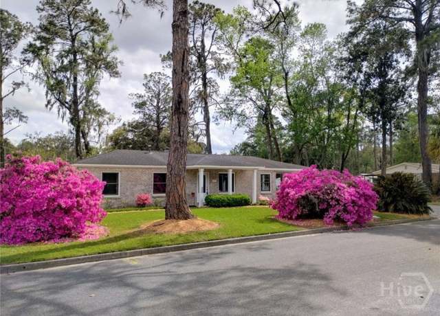 Property at 47 Heathcote Cir, Savannah, GA 31405, 3 beds, 1 bath