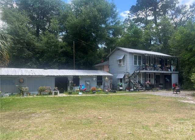 Property at 122 W 61st St, Savannah, GA 31405, 2 beds, 2 baths