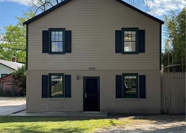 Property at 1305 E Anderson St, Savannah, GA 31404, 2 beds, 1 bath