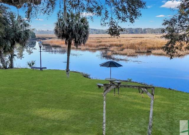 Property at 155 Burton Rd, Savannah, GA 31405, 4 beds, 2 baths