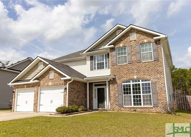Property at 1070 Marne Blvd, Hinesville, GA 31313, 5 beds, 3 baths