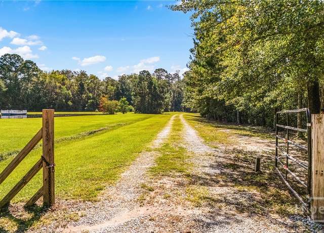 Property at 1075 Kolic Helmey Rd, Guyton, GA 31312, 3 beds, 2 baths