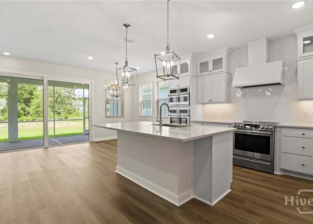 Property at 114 Mage St, Savannah, GA 31302, 5 beds, 3 baths