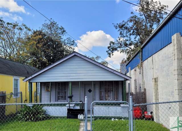 Property at 17 E Lathrop Ave, Savannah, GA 31415, 2 beds, 1 bath