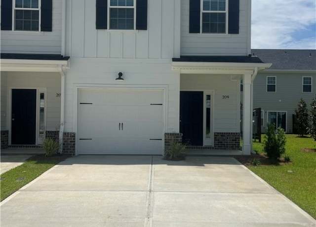 Property at 209 Lusk Ln, Pooler, GA 31322, 3 beds, 2.5 baths