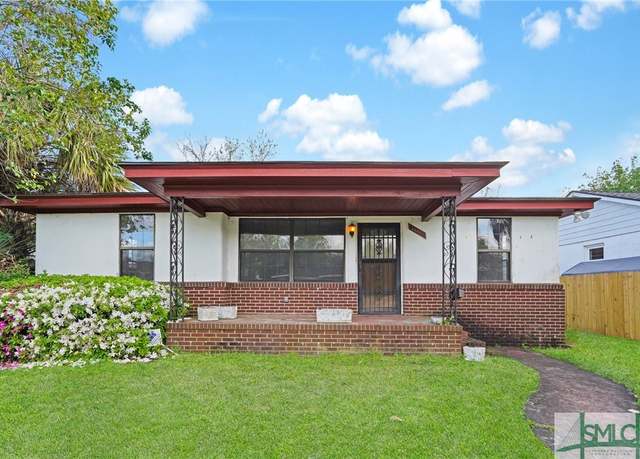 Property at 1111 W 42nd St, Savannah, GA 31415, 3 beds, 1 bath