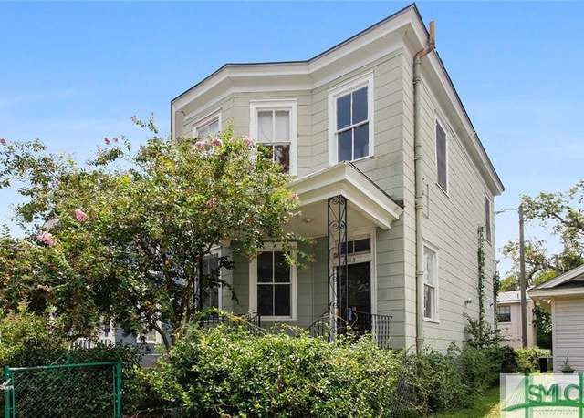 Property at 413 E 36th St, Savannah, GA 31401, 4 beds, 3 baths