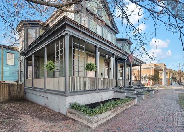 Property at 2203 Barnard St, Savannah, GA 31401, 3 beds, 2.5 baths