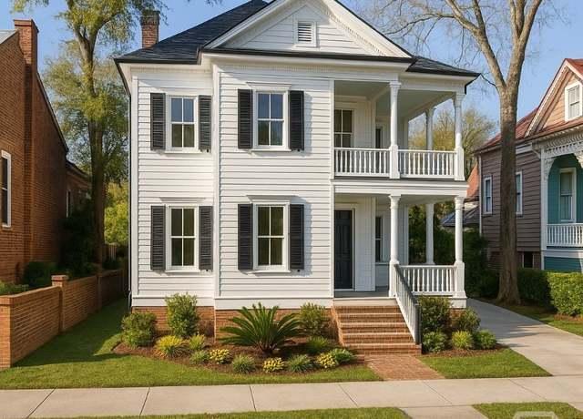 Property at 512 E Huntingdon St, Savannah, GA 31401, 3 beds, 3.5 baths