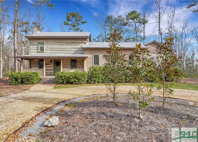Property at 590 Dogwood Way, Richmond Hill, GA 31324, 3 beds, 2 baths
