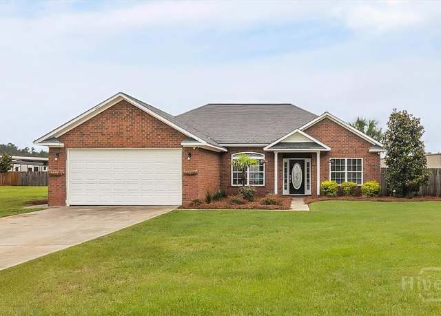 Property at 1212 E Barnard St, Glennville, GA 30427, 3 beds, 2 baths