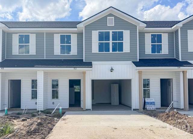 Property at 52 Beaumont Dr, Hinesville, GA 31313, 3 beds, 2.5 baths