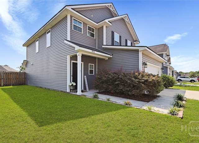Property at 806 Fairview Cir, Hinesville, GA 31313, 4 beds, 2.5 baths
