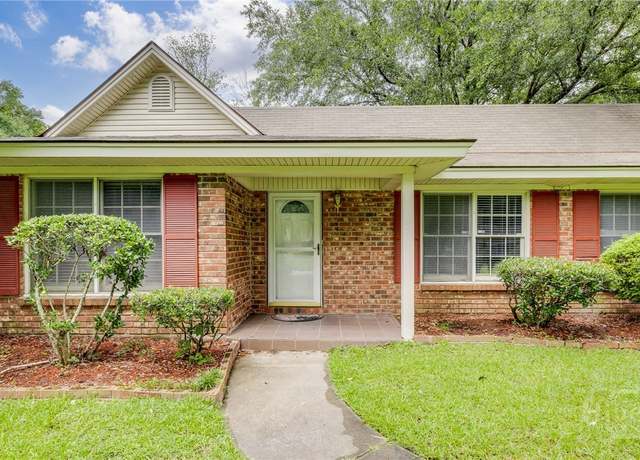 Property at 41 Barrington Cir, Savannah, GA 31419, 4 beds, 2 baths