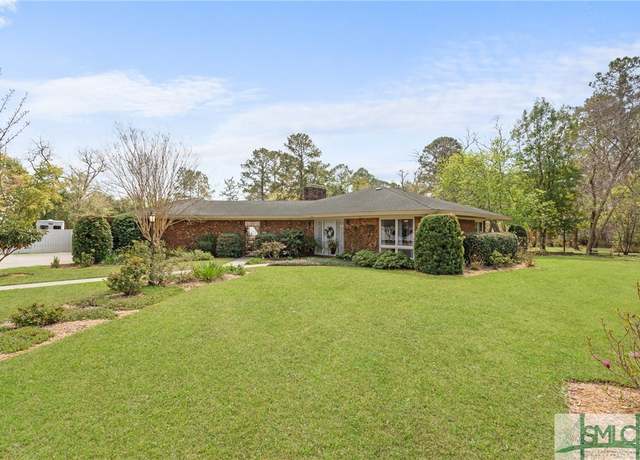 Property at 105 S Cromley Rd, Brooklet, GA 30415, 3 beds, 3 baths