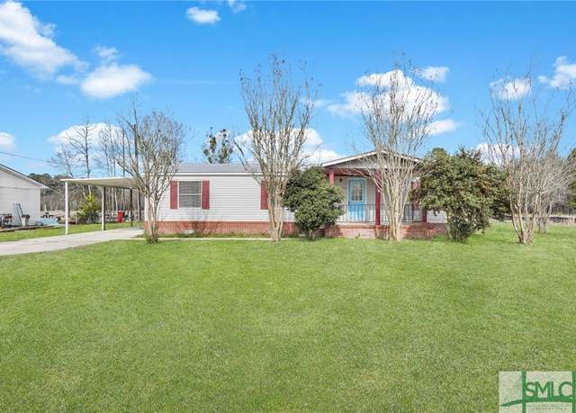 Property at 262 Camellia St, Richmond Hill, GA 31324, 3 beds, 2 baths