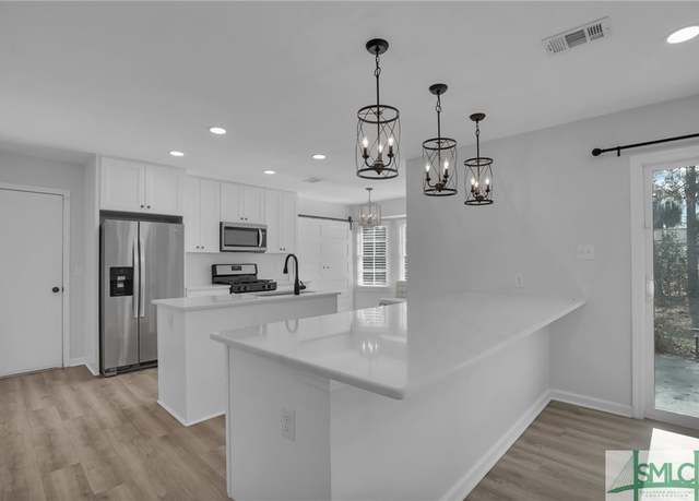 Property at 101 Cromwell Ct, Savannah, GA 31410, 3 beds, 2 baths