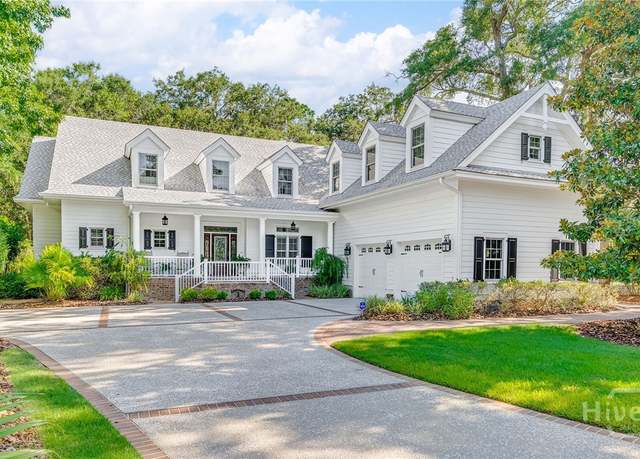 Property at 1 Loblolly Ln, Savannah, GA 31411, 3 beds, 3.5 baths