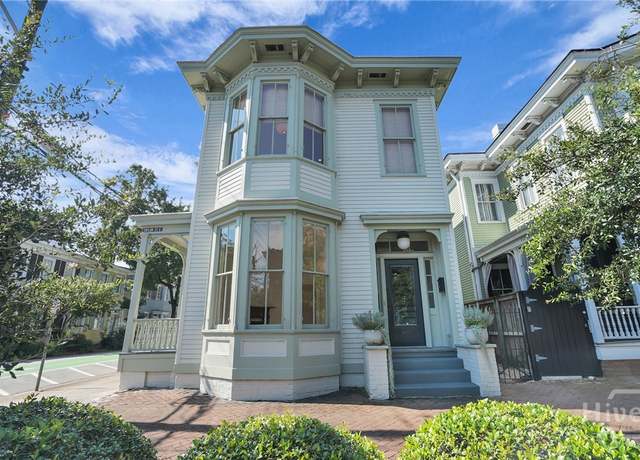 Property at 419 E Taylor St, Savannah, GA 31401, 3 beds, 2 baths
