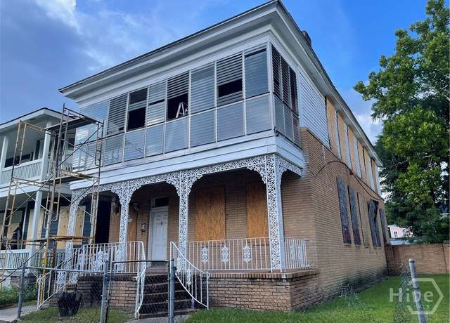 Property at 516 W 39th St, Savannah, GA 31415, 4 beds, 2 baths