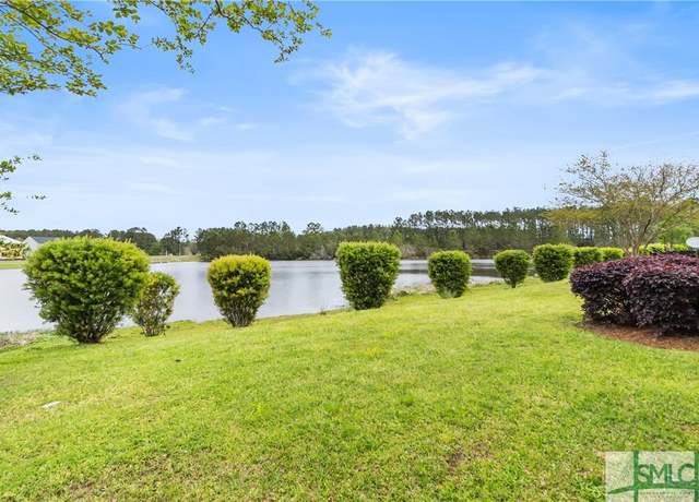 Property at 192 Lake Lily Dr, Richmond Hill, GA 31324, 3 beds, 2 baths