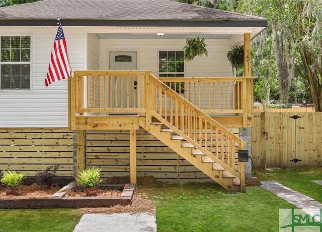 Property at 1511 E 32nd St, Savannah, GA 31404, 3 beds, 2 baths