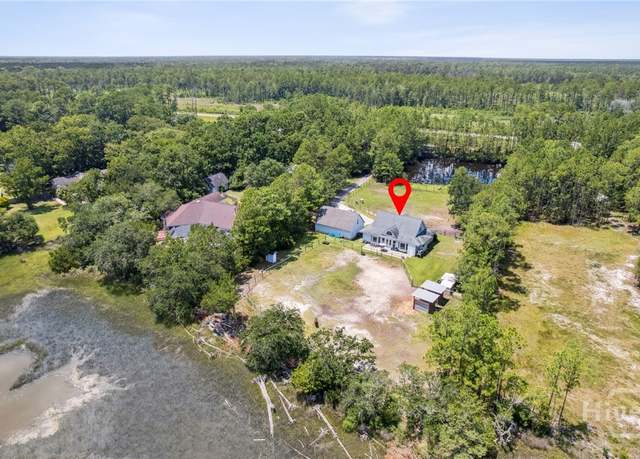 Property at 1818 Union Carbide Rd, Woodbine, GA 31569, 4 beds, 3 baths