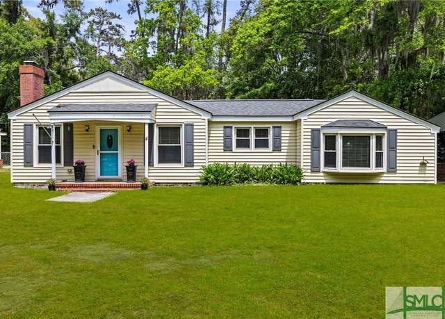 Property at 4 Hopecrest Ave, Savannah, GA 31406, 4 beds, 2.5 baths