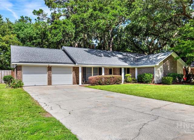 Property at 28 River Oaks Rd, Savannah, GA 31410, 4 beds, 2 baths
