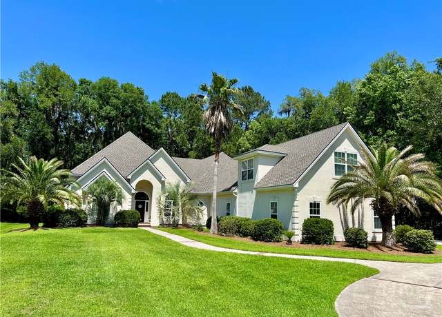 Property at 71 Wysteria Dr, Richmond Hill, GA 31324, 5 beds, 3.5 baths