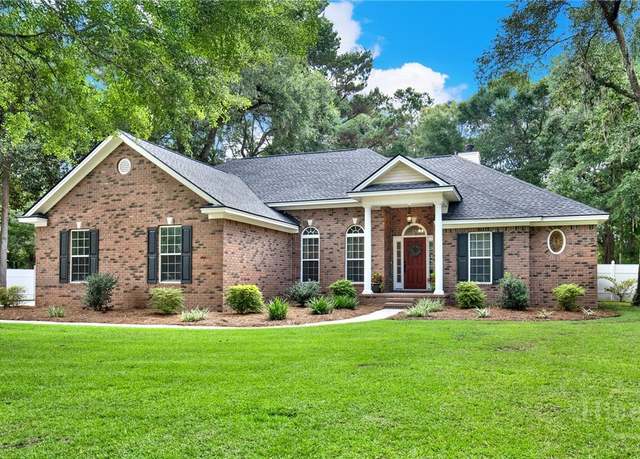 Property at 172 Lou Page Ln, Richmond Hill, GA 31324, 4 beds, 3 baths