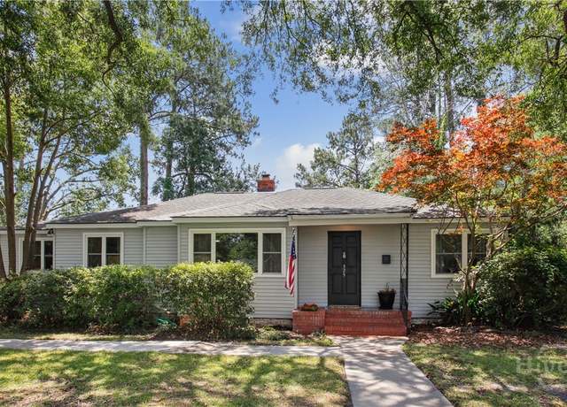 Property at 325 Oxford Dr, Savannah, GA 31405, 3 beds, 2.5 baths