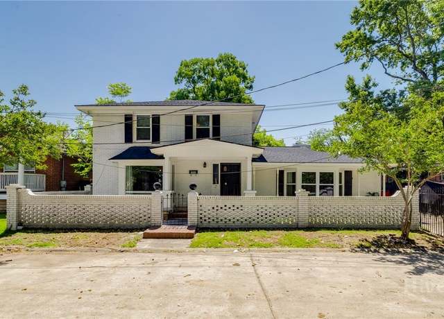Property at 206 Way St, Savannah, GA 31415, 4 beds, 2.5 baths