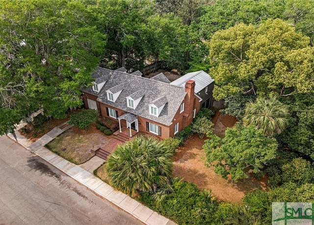 Property at 228 E 51st St, Savannah, GA 31405, 3 beds, 2.5 baths