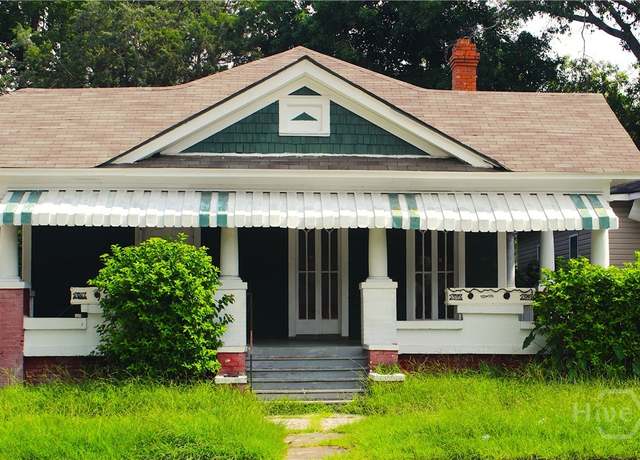 Property at 1004 W 41st St, Savannah, GA 31415, 3 beds, 2 baths