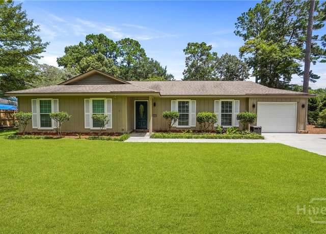Property at 628 Suncrest Blvd, Savannah, GA 31410, 4 beds, 3 baths