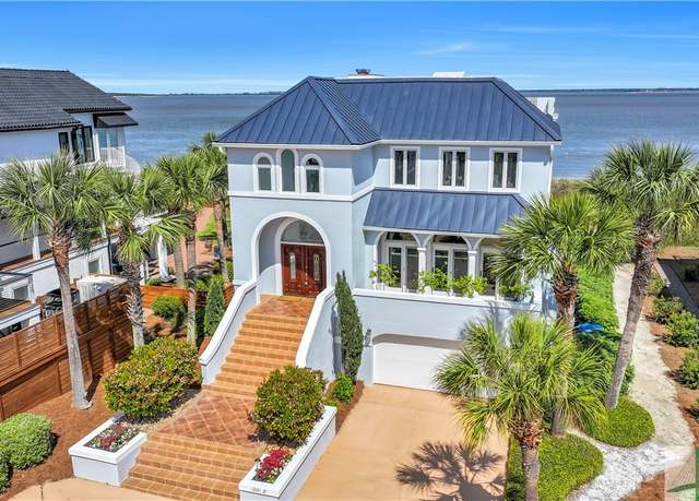 Property at 1201 B Bay St, Tybee Island, GA 31328, 4 beds, 4.5 baths