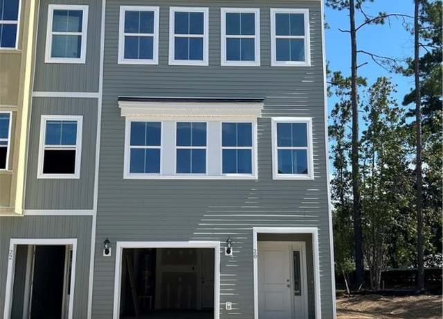 Property at 20 Towne Park Ct, Rincon, GA 31326, 3 beds, 2.5 baths