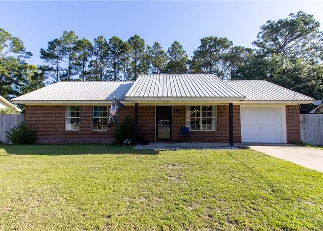 Property at 128 Deann Dr, Hinesville, GA 31313, 3 beds, 1 bath