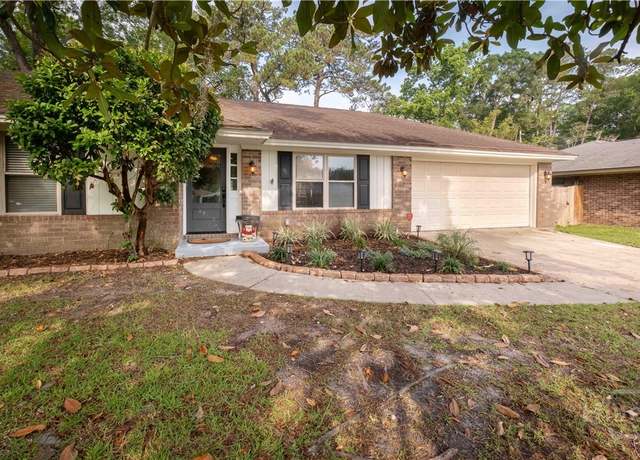 Property at 3 Black Forest Dr, Savannah, GA 31410, 3 beds, 2 baths