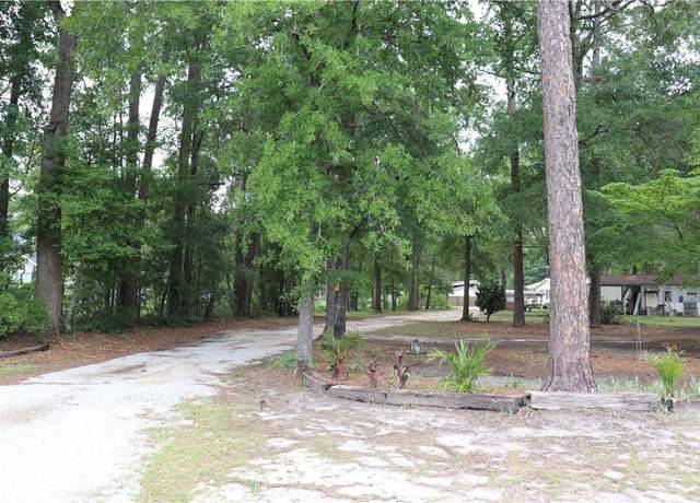 Property at 385 Old Augusta Rd S, Rincon, GA 31326, 3 beds, 2 baths