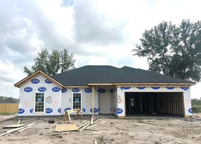 Property at 63 Deer Meadow Way SE, Allenhurst, GA 31301, 4 beds, 2 baths