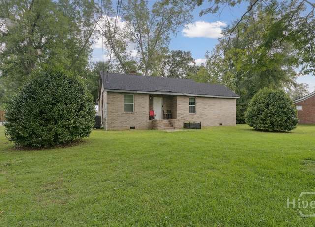 Property at 34 Smith Ave, Savannah, GA 31408, 2 beds, 1 bath