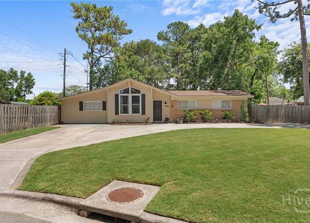 Property at 7112 Hialeah Cir, Savannah, GA 31406, 4 beds, 2 baths