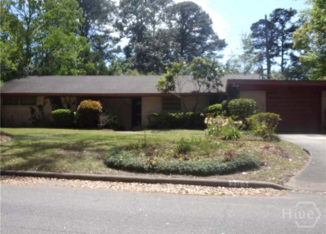 Property at 203 Varn Dr, Savannah, GA 31405, 3 beds, 2 baths