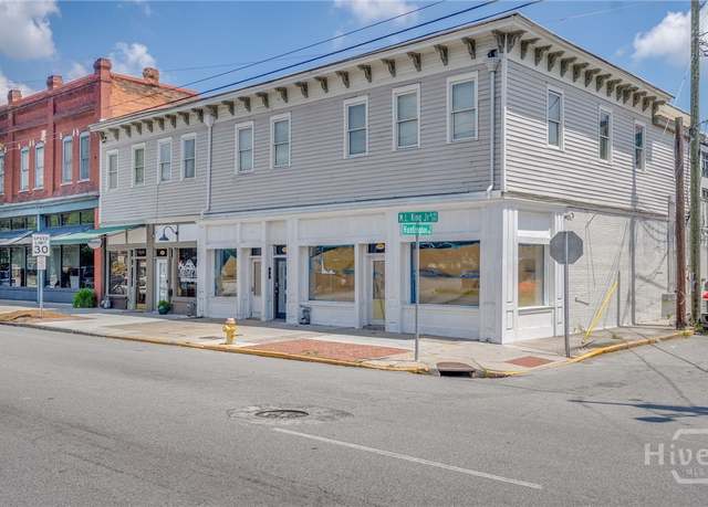 Property at 528 Martin Luther King Blvd, Savannah, GA 31401, 5 beds, 6.5 baths