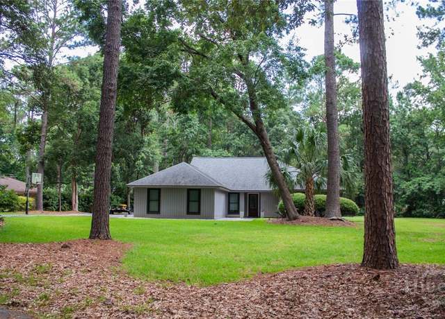 Property at 16 Old Martin Ln, Richmond Hill, GA 31324, 4 beds, 2 baths