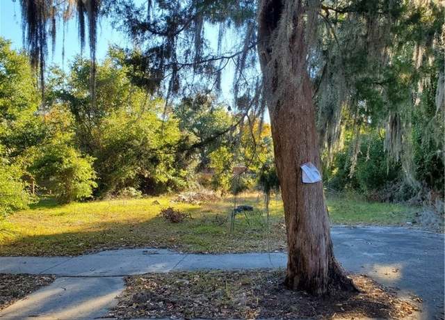Property at 521 W 44th St, Savannah, GA 31405